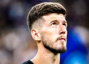 开云-包含赛地聚焦——欧联赛后热度飙升，里尔主帅复盘，质疑声仍在，赛季目标并未改变的词条-开云