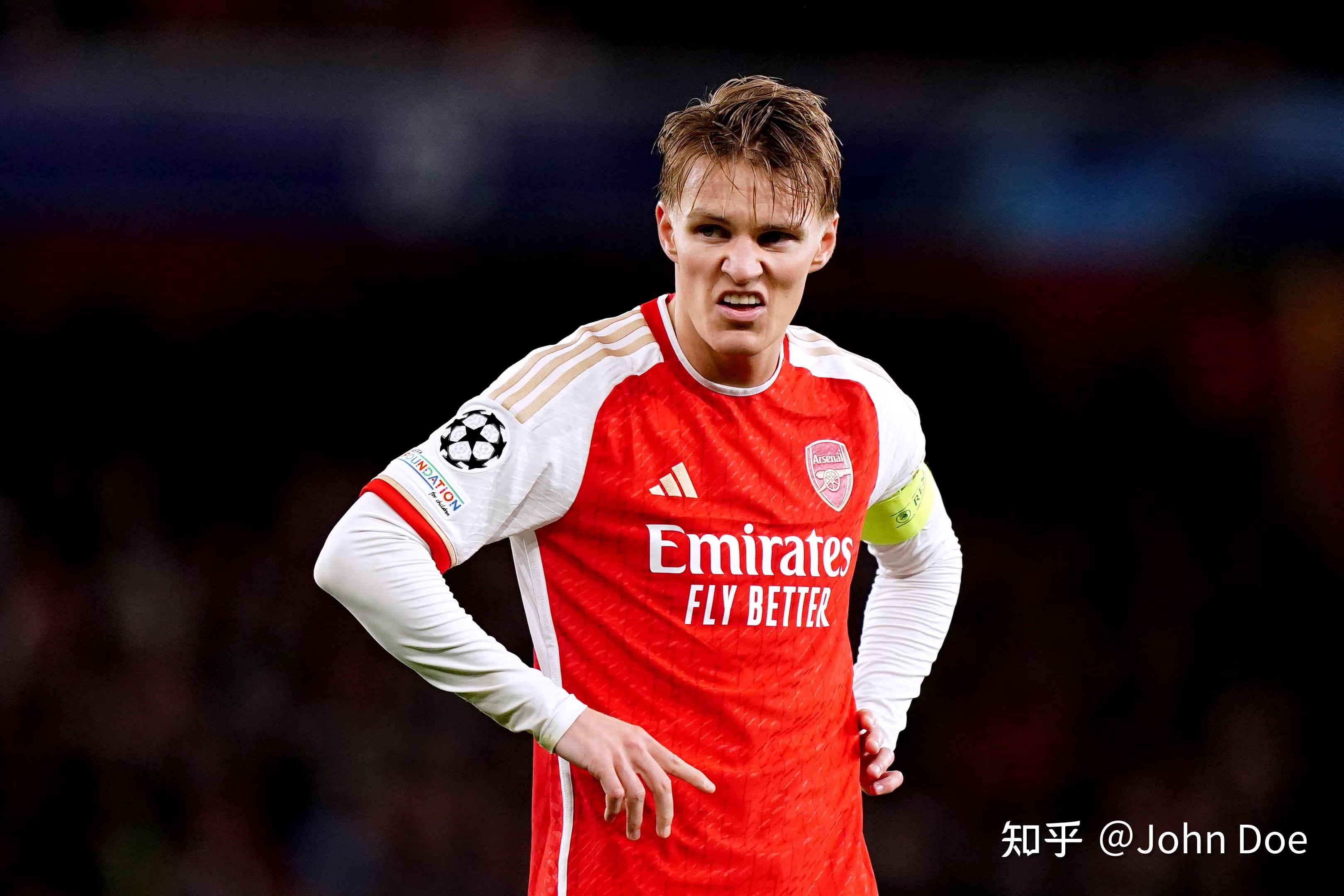 今晨英超传出新动向,法兰克福复出首秀,管理层表态——管理层满意,轮换策略成焦点的简单介绍 今晨英超传出新动向,法兰克福复出首秀,管理层表态——管理层满意,轮换策略成焦点的简单介绍