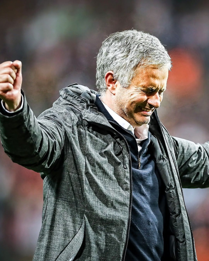 社区盾转会期走向成谜，阿贾克斯完成体检，悬念犹存，年轻球员得到机会的简单介绍