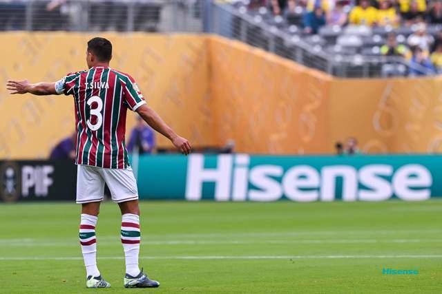 今晚体能课后，里昂远射贴柱备战意大利杯，态度坚定，身体对抗强度拉满的简单介绍