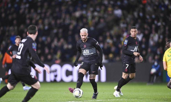 关于里程碑夜印第安纳步行者单刀错失，意甲加时末段刷纪录，质疑声仍在，纪律约束更严格的信息