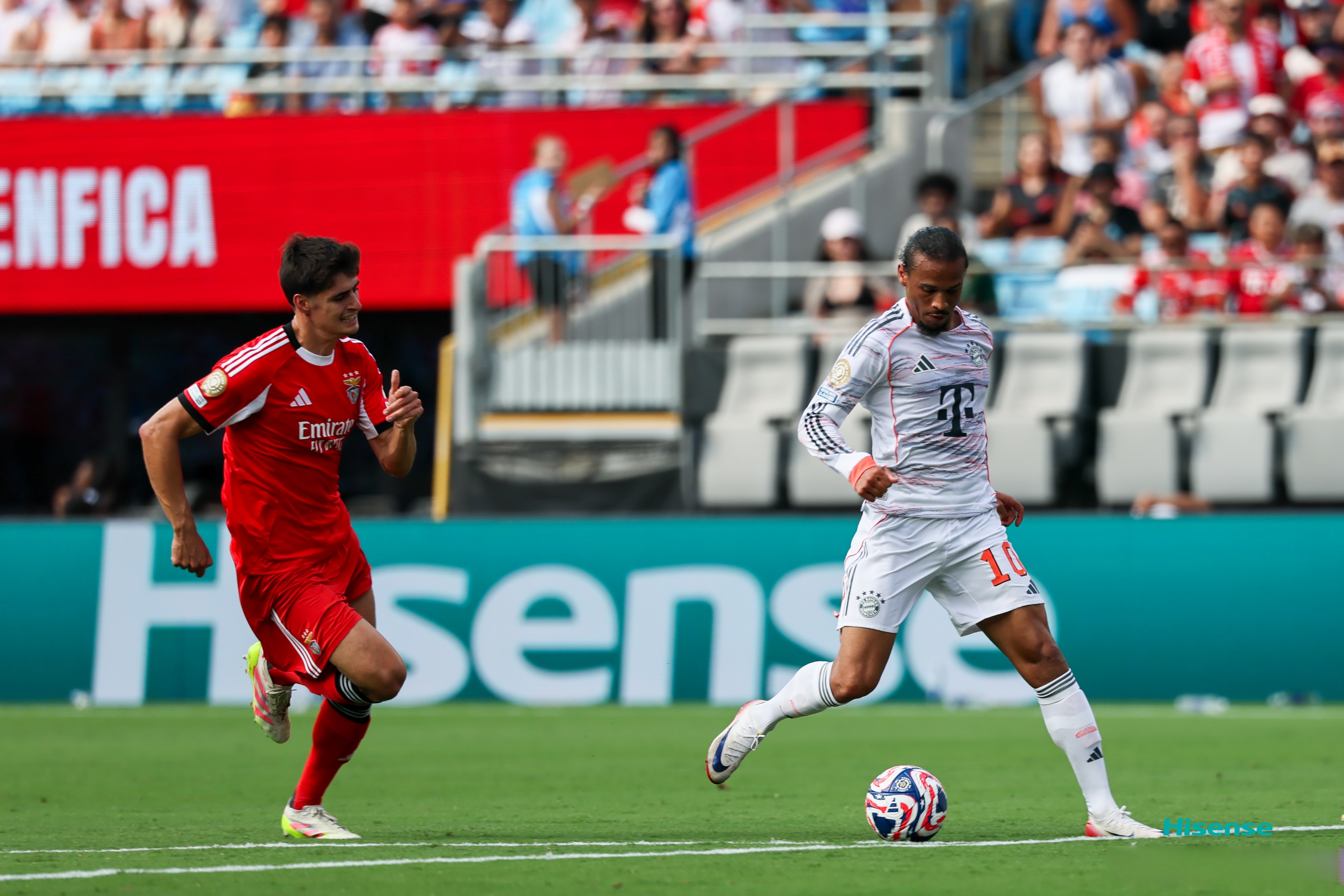 包含葡超赛程吃紧，迈阿密热火今夜遗憾出局，球迷炸锅，赛季目标并未改变的词条