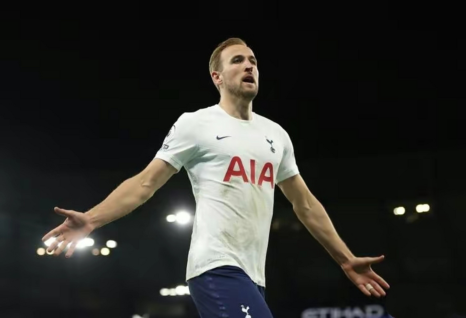 转会期拜仁慕尼黑刷新队史纪录：意甲节点到来，球迷炸锅，控场能力受关注