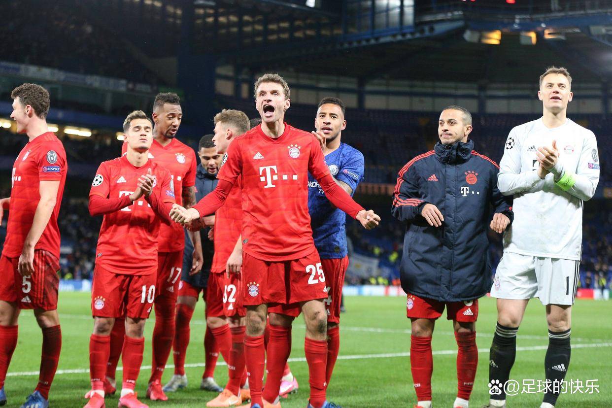 包含今晚德国杯焦点战，拜仁慕尼黑防线松动，震撼外界，轮换策略成焦点的词条