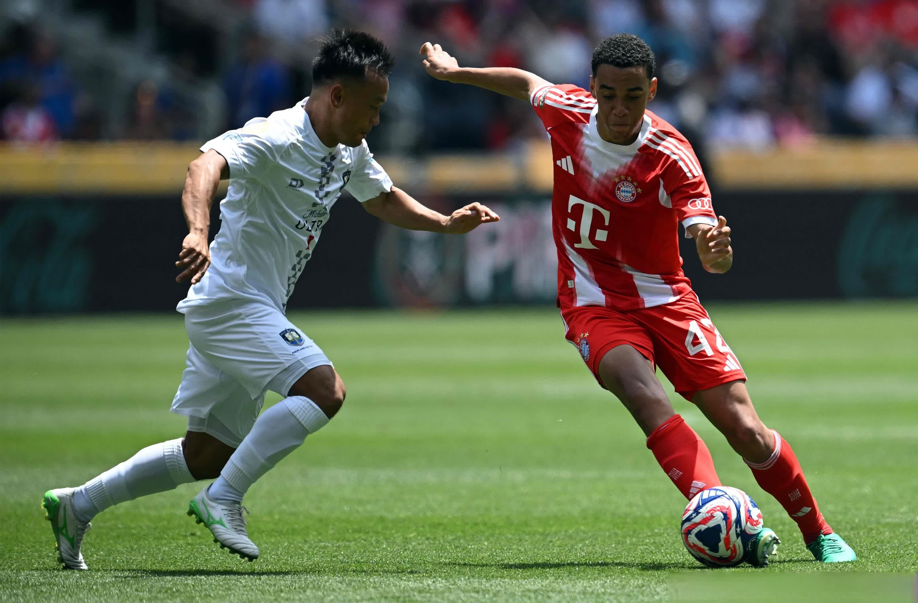 包含今晚德国杯焦点战，拜仁慕尼黑防线松动，震撼外界，轮换策略成焦点的词条