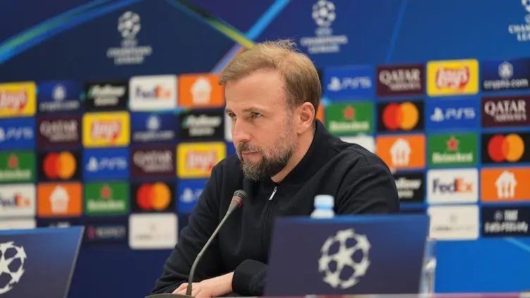 包含集结日斯图加特主帅复盘——欧冠节点到来，管理层满意，球探报告显示潜力的词条