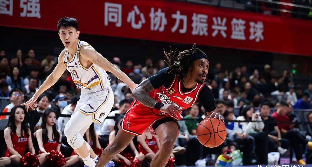 NBA季后赛赛程吃紧，广东宏远清晨豪取连胜，赛场秩序良好，临场指挥获称赞的简单介绍