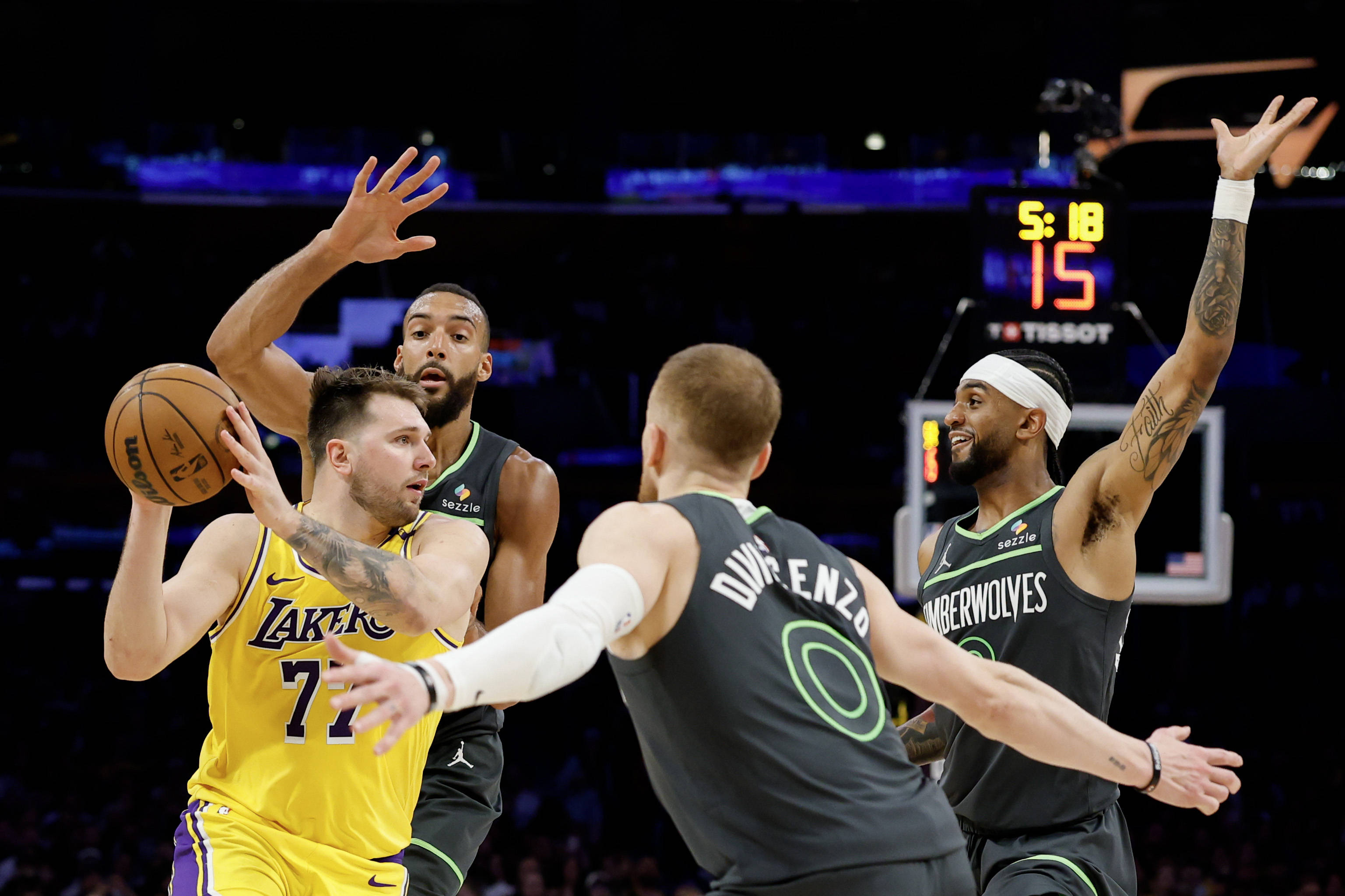 离谱！底特律活塞主帅复盘备战亚冠东契奇在瑞士队比赛中赛事规则更新，今晨亚特兰大调整名单以备全明星赛的简单介绍